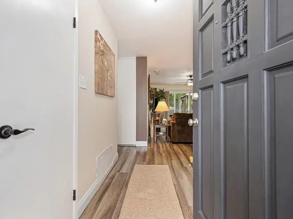 6937 Woodmore Oaks Dr, Orangevale, CA 95662