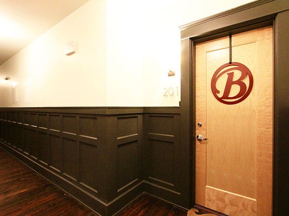 3rd image of 416 S Gay St #201