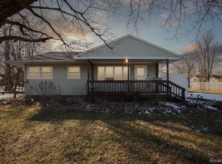 501 Cairns St, Tecumseh, MI