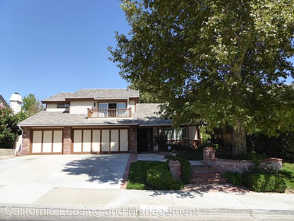 4th image of 27042 Littlefield Dr