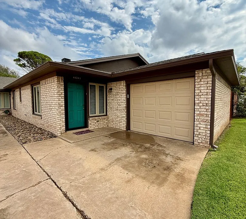 4424 75th Dr