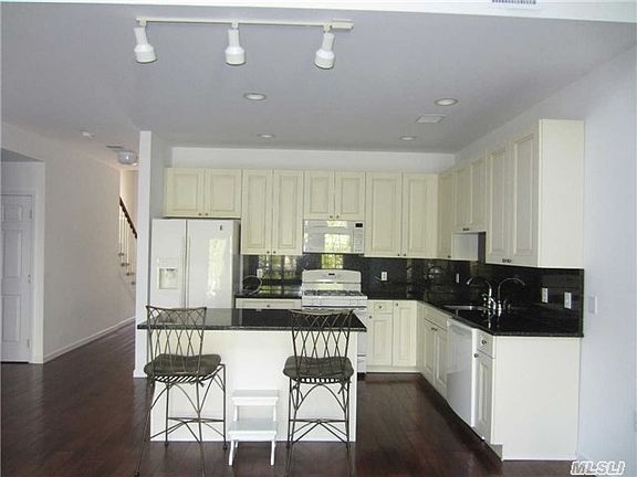 2nd image of 203 Pond View Dr