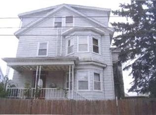 2 Barrett St, Fall River, MA 02724