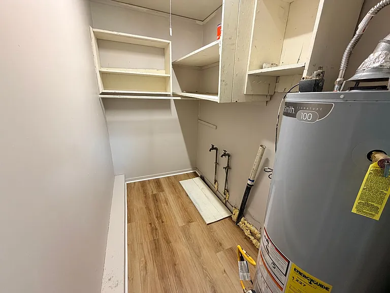 1307 Melody Ln — Photo 11