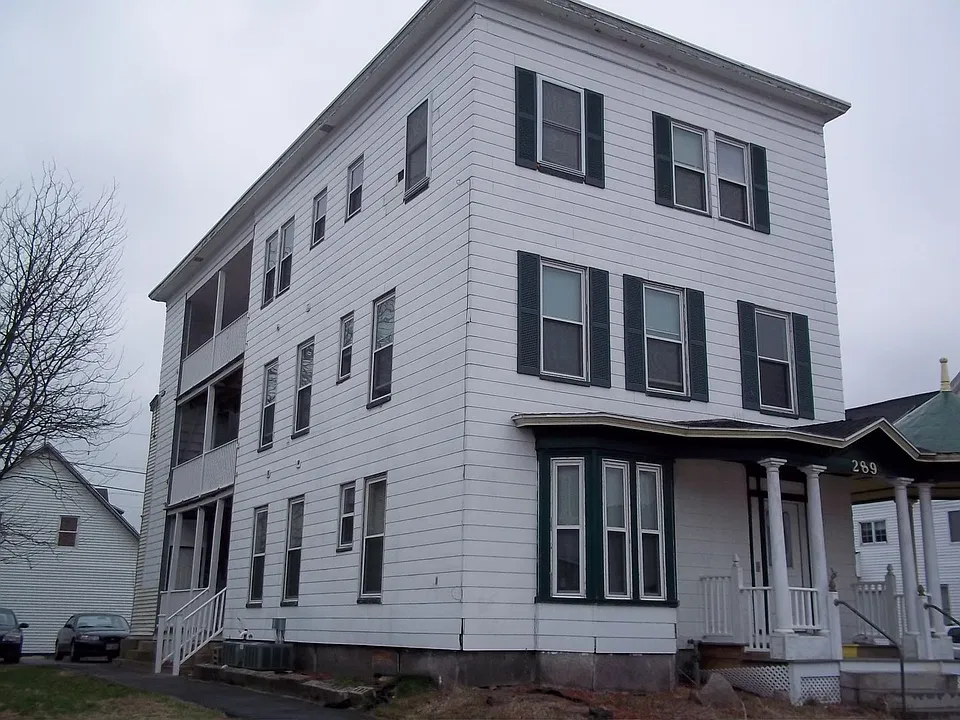289 Merrimack St #5