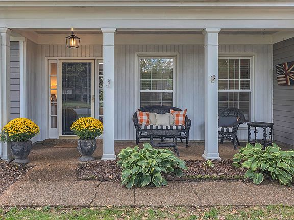 2nd image of 1019 Boxwood Dr