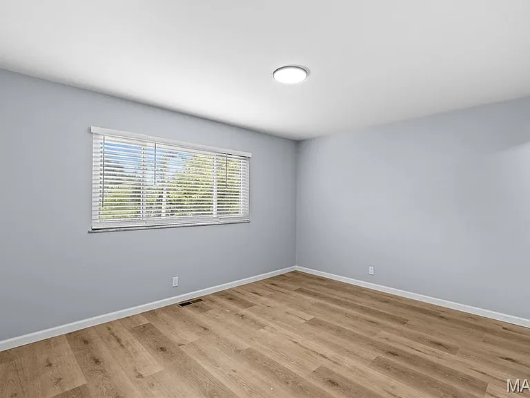 24 Forest Crest Dr — Photo 9