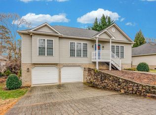 2267 Countryside Rd NW, Roanoke, VA 24017