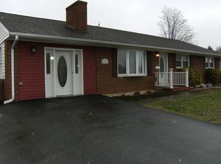 5736 Littleton Rd, Roanoke, VA 24012