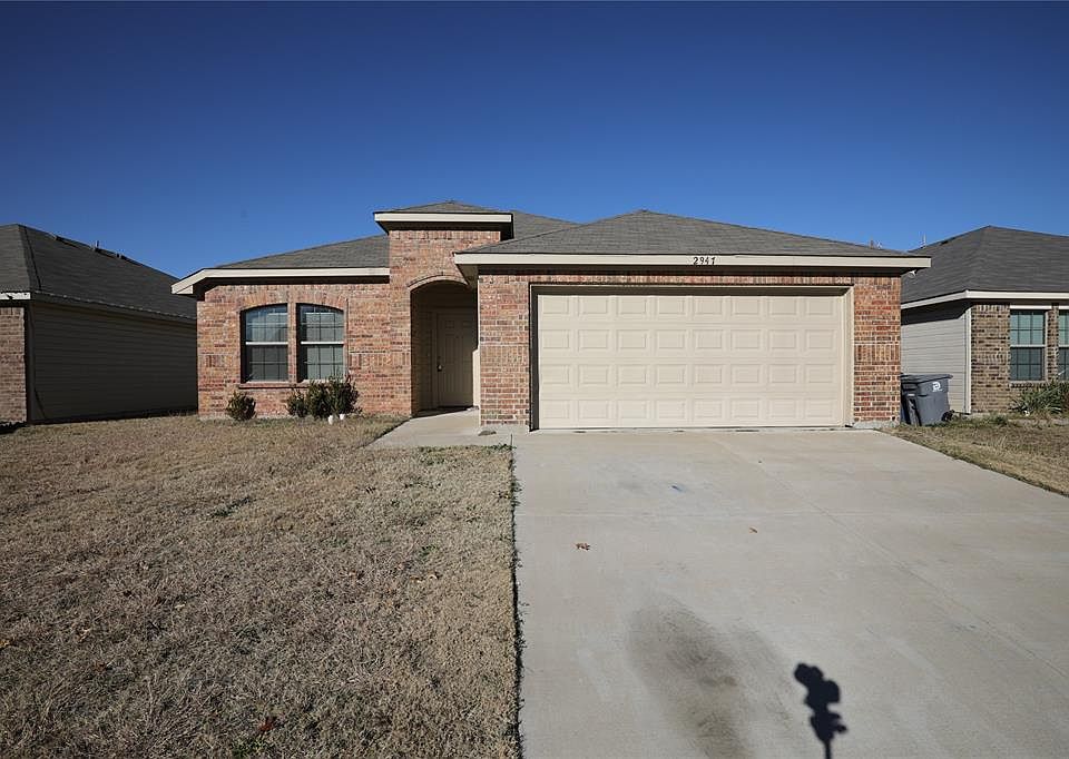 1st image of 2947 Saint Bernard Dr