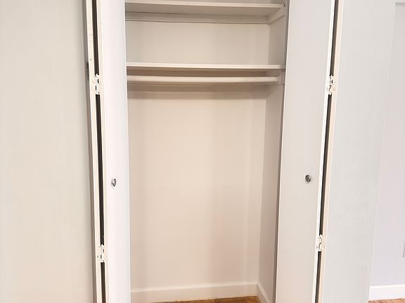 5th image of 13981 35th Ave APT 2B