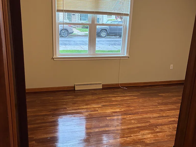 255 McKnight St — Photo 12
