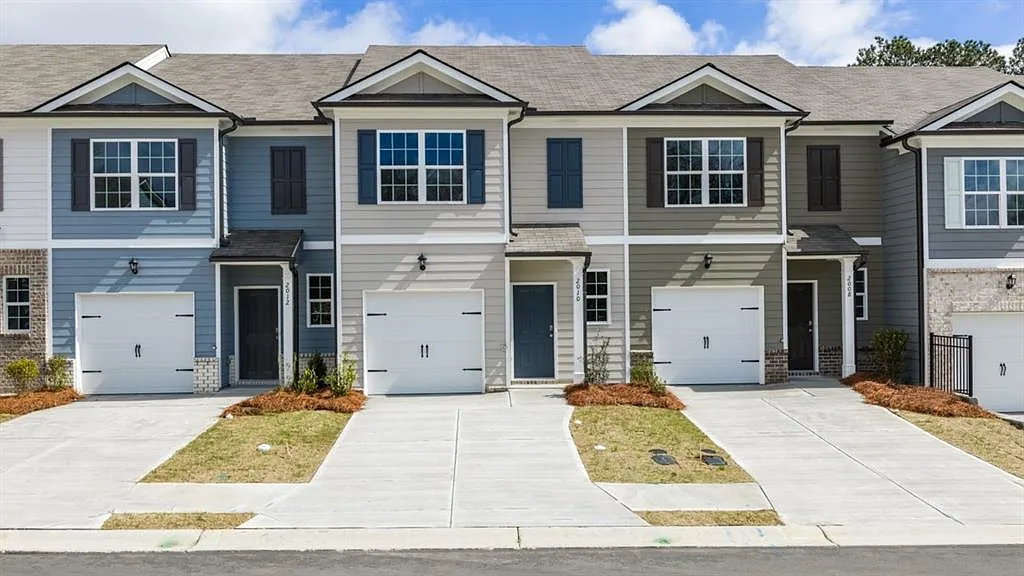 2010 Roseleigh Dr photo 1
