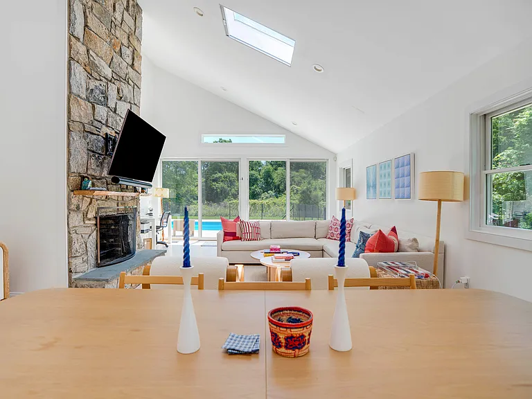 73 Sea Farm Ln — Photo 9