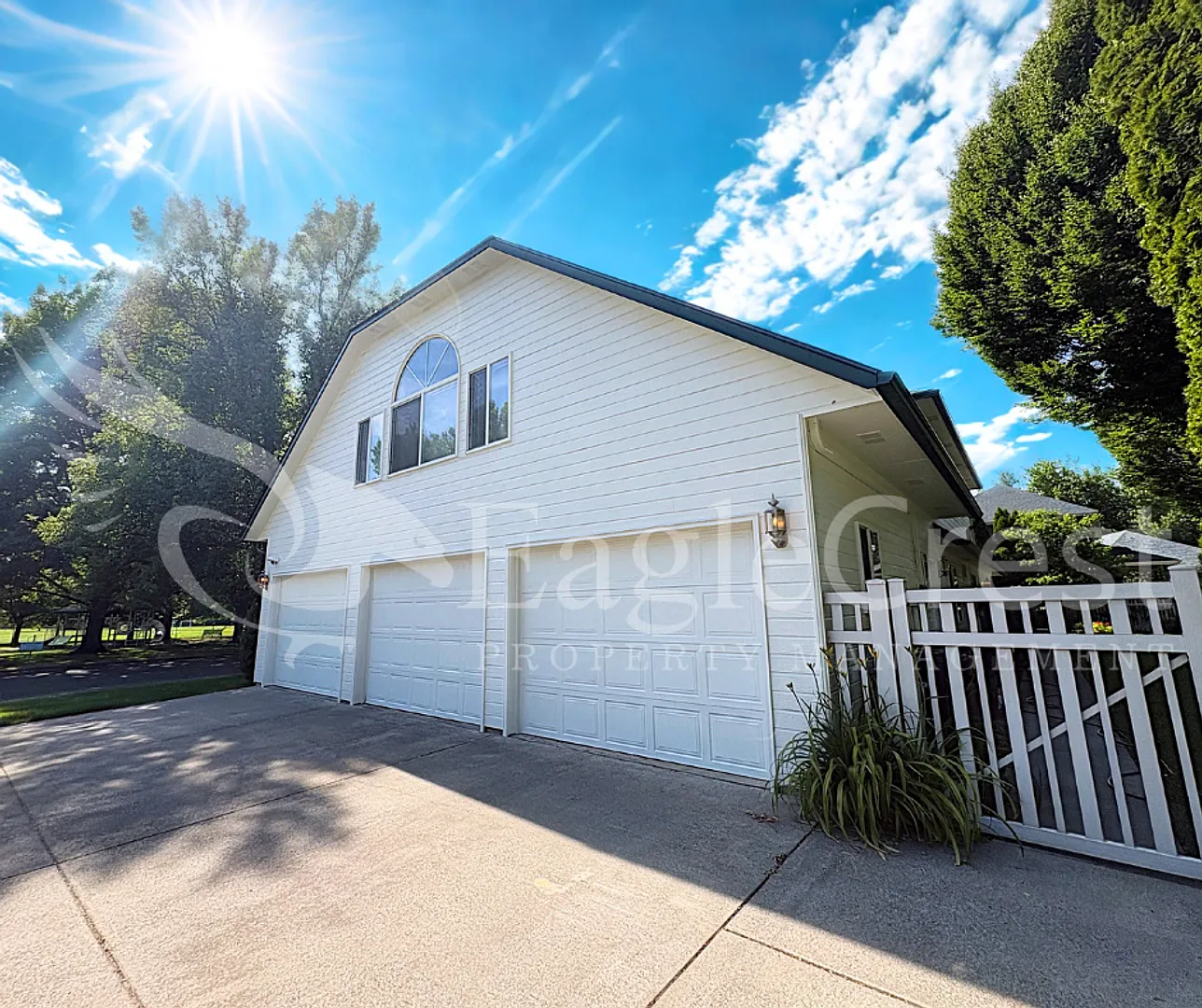 Brand-New Bright & Open Studio Apartment ~ $300.00 OFF 2nd Month Rent!! — Photo 1