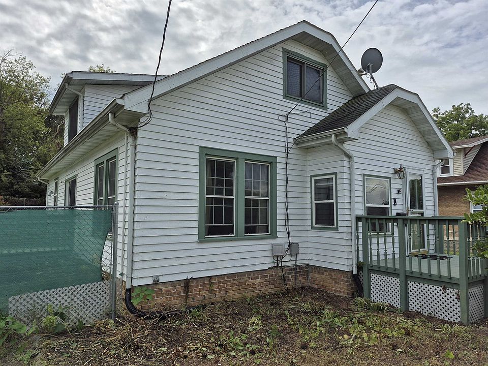 1st image of 209 Elliott St