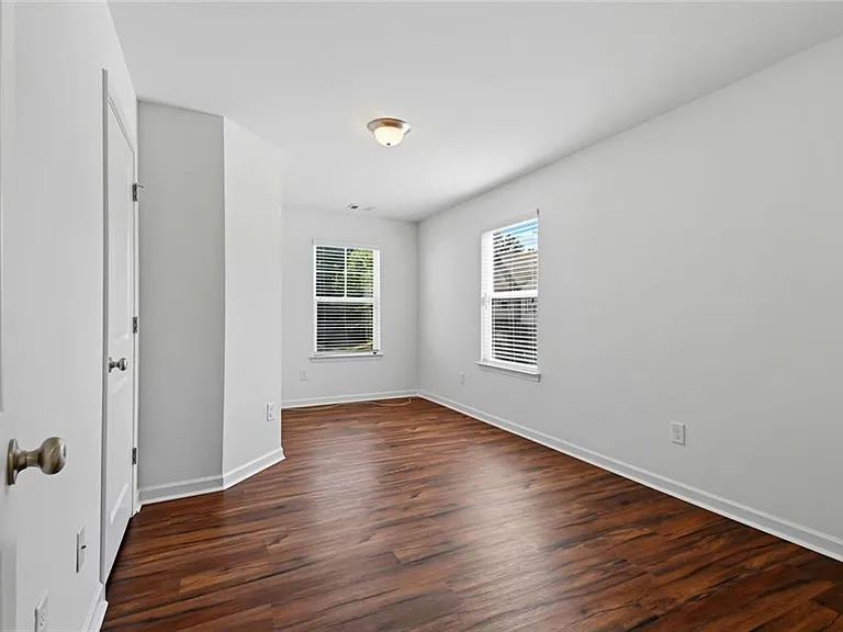 2705 Avanti Way — Photo 22