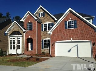 8 Palmetto Cir, Durham, NC 27703