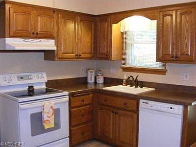 3rd image of 6120 Bellarmine Dr