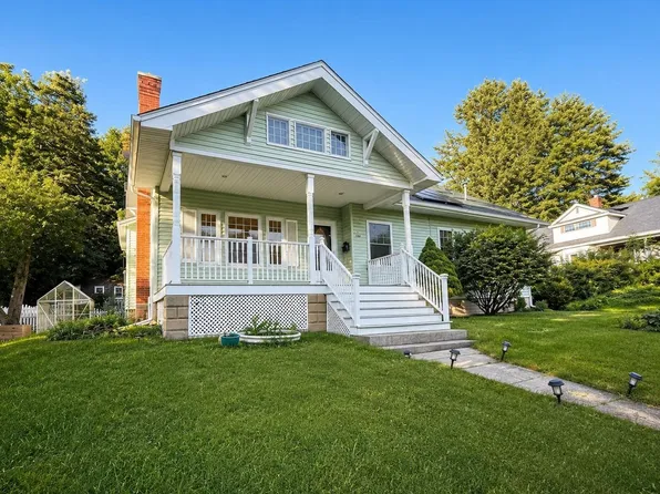 186 Prospect St, Leominster, MA 01453