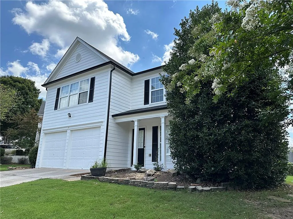 3 bed, 2.5 bath, 1701 sqft, $2,300 — Photo 3