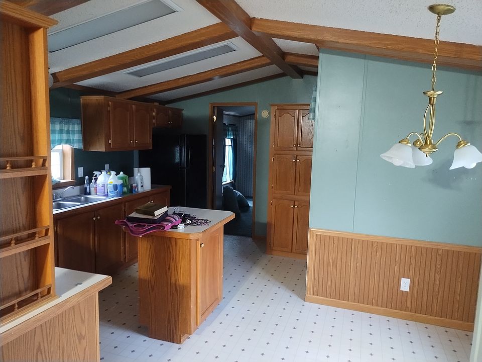 2nd image of 1213 Carl Ct