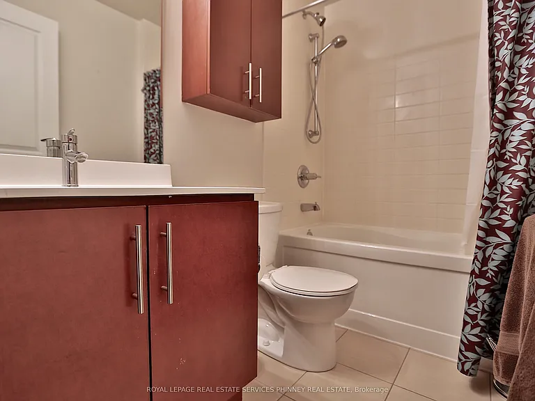 1 Hurontario St #514 — Photo 10