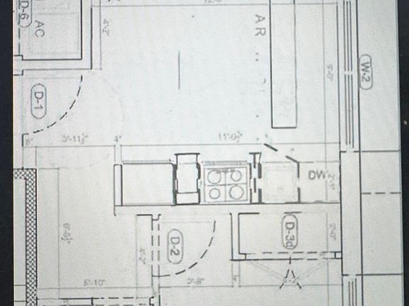 2nd image of 21 Montrose Ave Unit 704