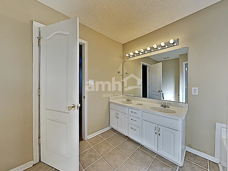 3366 Dabney Ln — Photo 13