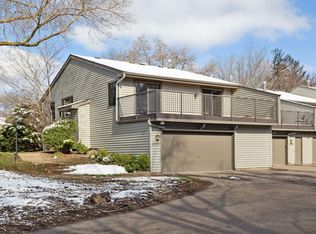 1397 Arden View Dr, Arden Hills, MN 55112