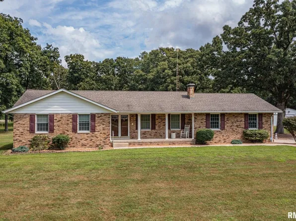 1723 Walnut Hill Rd, Centralia, IL 62801