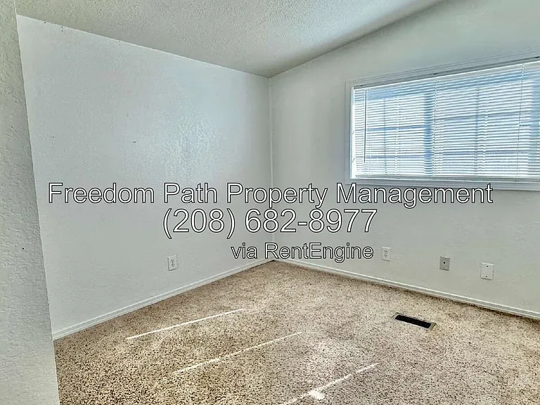 715 W Mikies Pl — Photo 17
