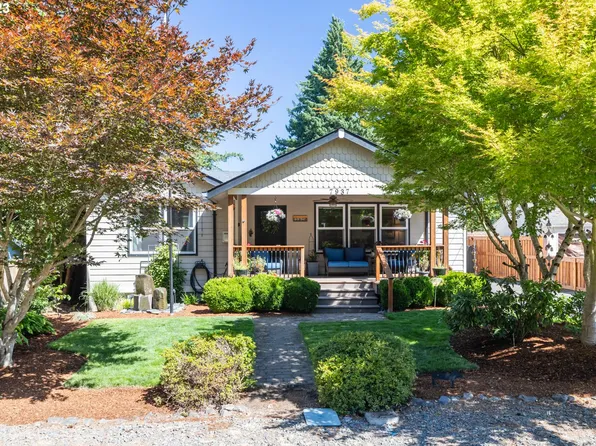 7937 SW Birch St, Portland, OR 97223