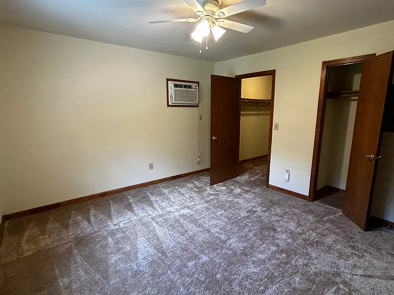 916 Kings Rd #305 — Photo 9