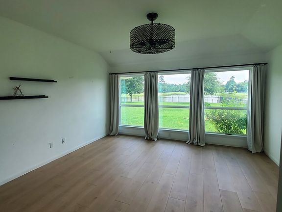 4th image of 9303 E Lake Side Dr