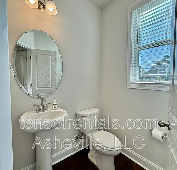 216 Valley Breeze Rd — Photo 10