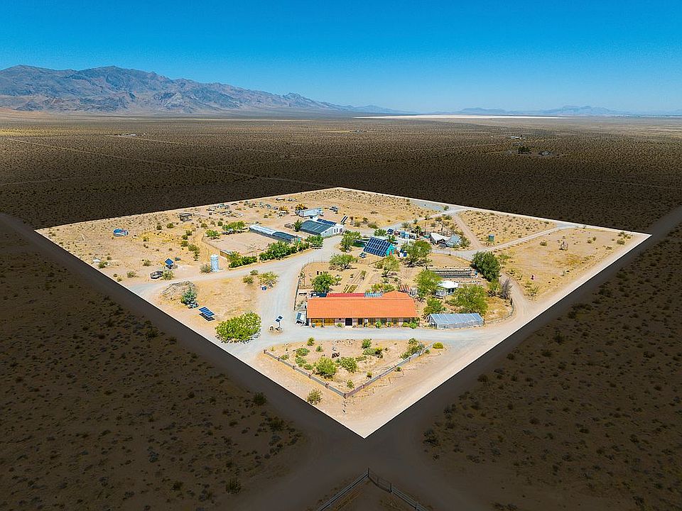 1st image of 691 Desert Trail Way