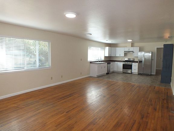 4th image of 957 Darlington Ave