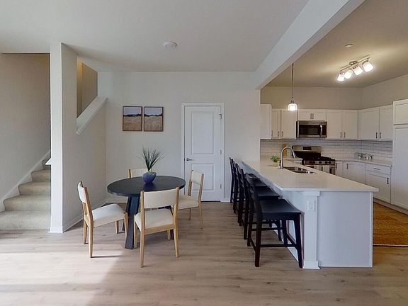 Kitchen Dining room