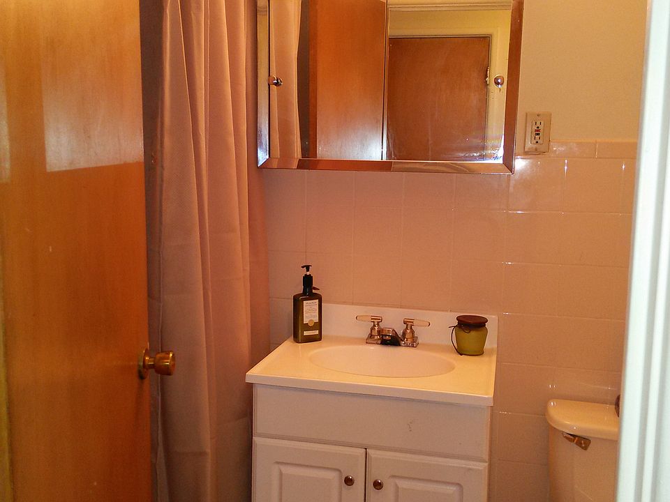 2nd image of 11906 Longwood Dr APT 1N