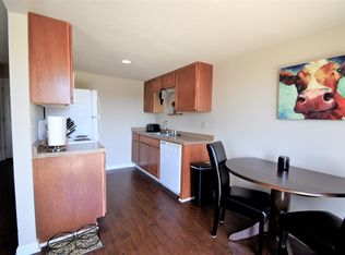 8605 NW 83rd St #B, Kansas City, MO 64152