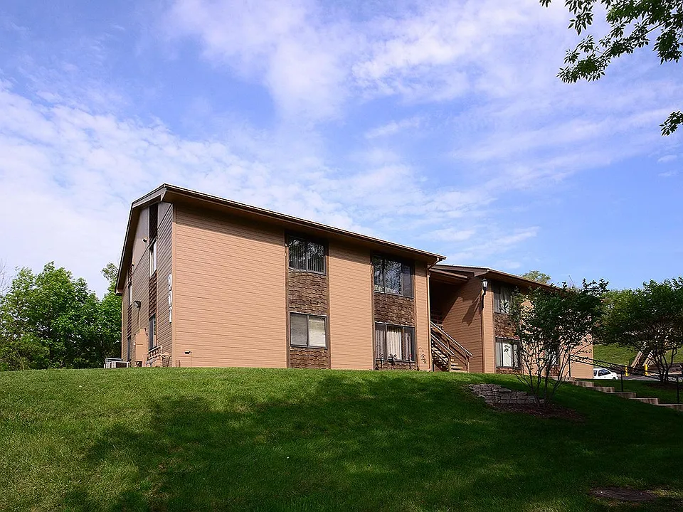 907 Franklin Ave