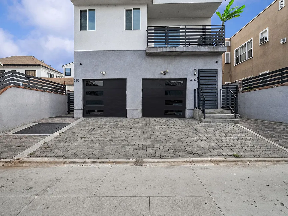 Breed LA