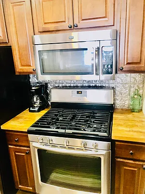 Rented by Douglas Elliman | media 27