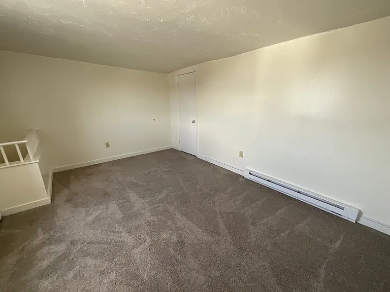 12-16 Twenty Baltimore St — Photo 9