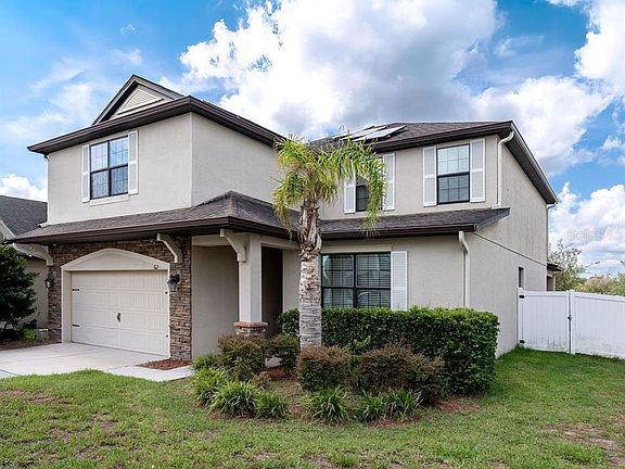 3rd image of 612 SILVERTHORN PLACE
