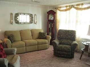 42 Old Main St, Miamisburg, OH 45342