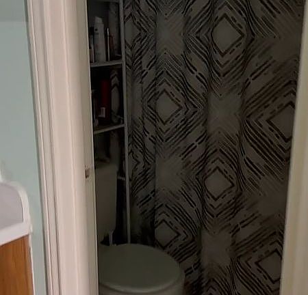 5th image of 4056 Hearthstone Dr