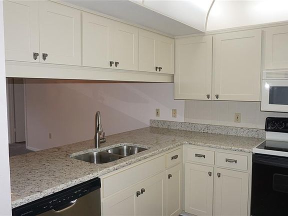 5th image of 12141 Spartan Way APT 204