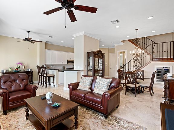 3rd image of 65 Marina Gardens Dr